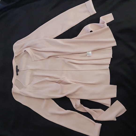 Preston & York Soft Pink Tie-Waist Cardigan - Picture 3 of 9